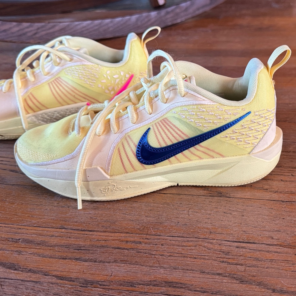 Nike Kids Cream and Blue Sneakers